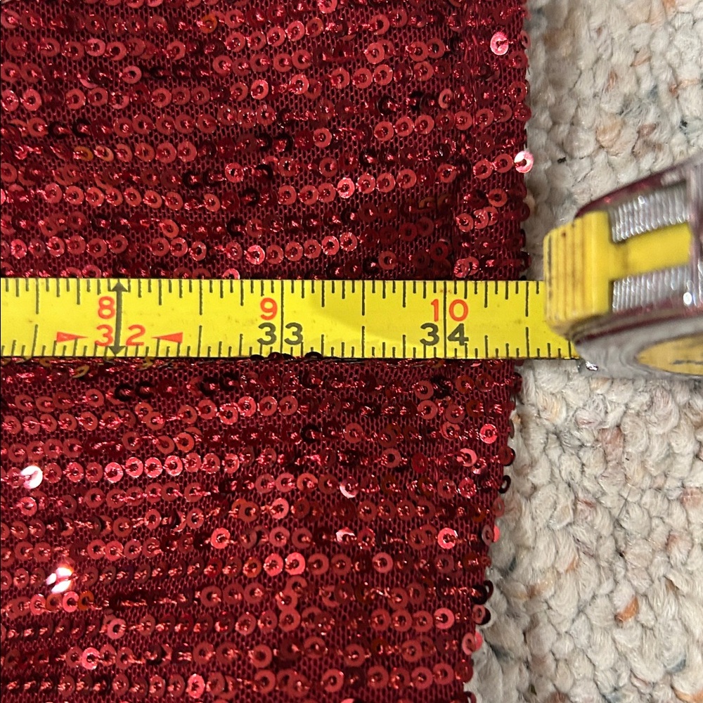 SNOWCOMING DRESS! Windsor- red sequence - Picture 9 of 9